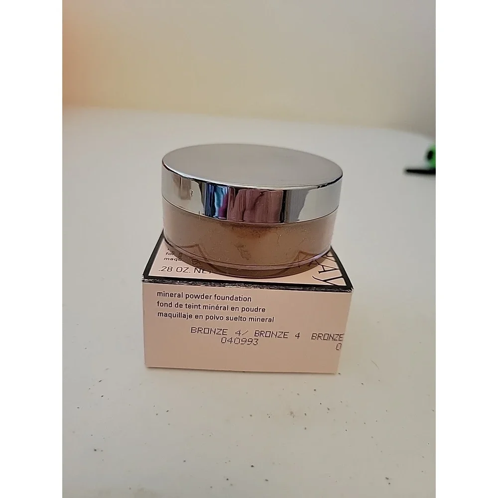 Mary Kay Mineral Powder Foundation BRONZE 4 .28 oz. 8 g 040993